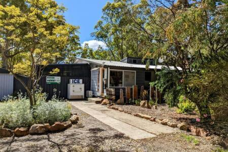 Tiny House 10 At Grampians Edge Villa Dadswells Bridge Exterior photo